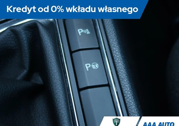 Skoda Superb cena 50000 przebieg: 121229, rok produkcji 2014 z Orzesze małe 326